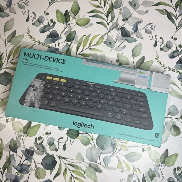 Logitech Multi-Device Bluetooth Keyboard - Grey - Picture 2 of 4